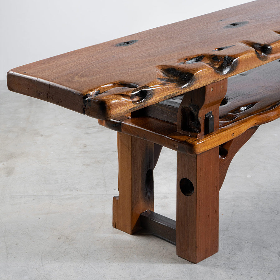 Golden-Thread Tea Bench